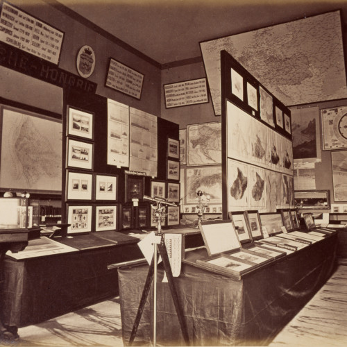 Exposition du Congrès international des sciences géographiques aux Tuileries